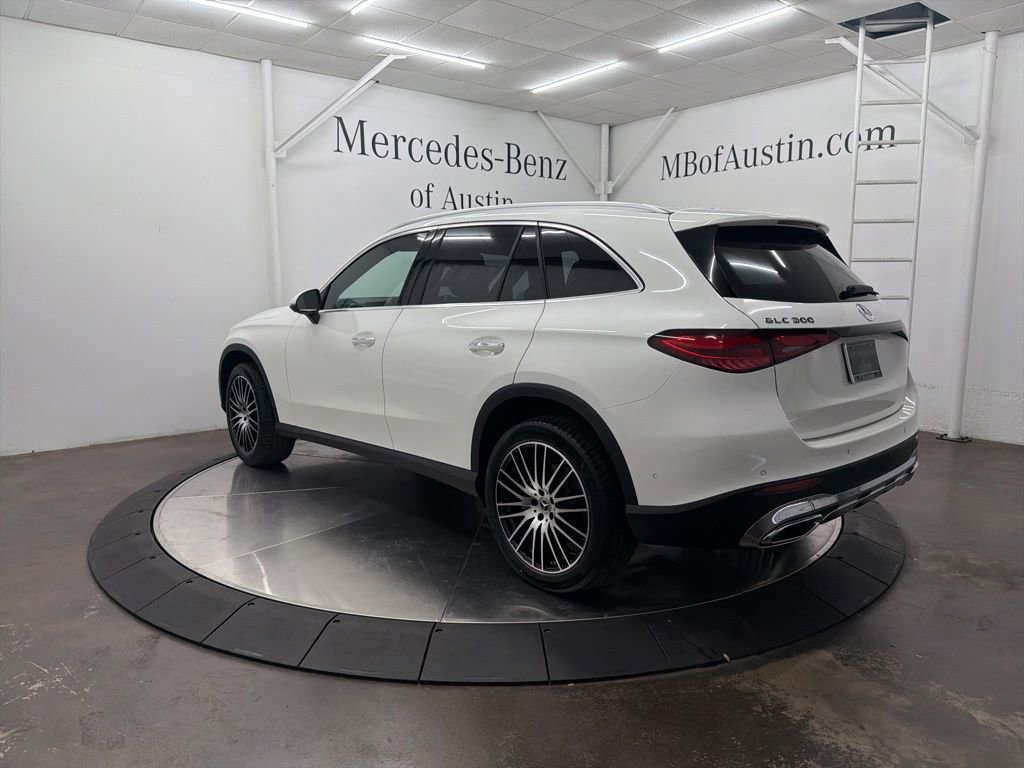 New 2026 Mercedes-Benz GLC 300 image 5