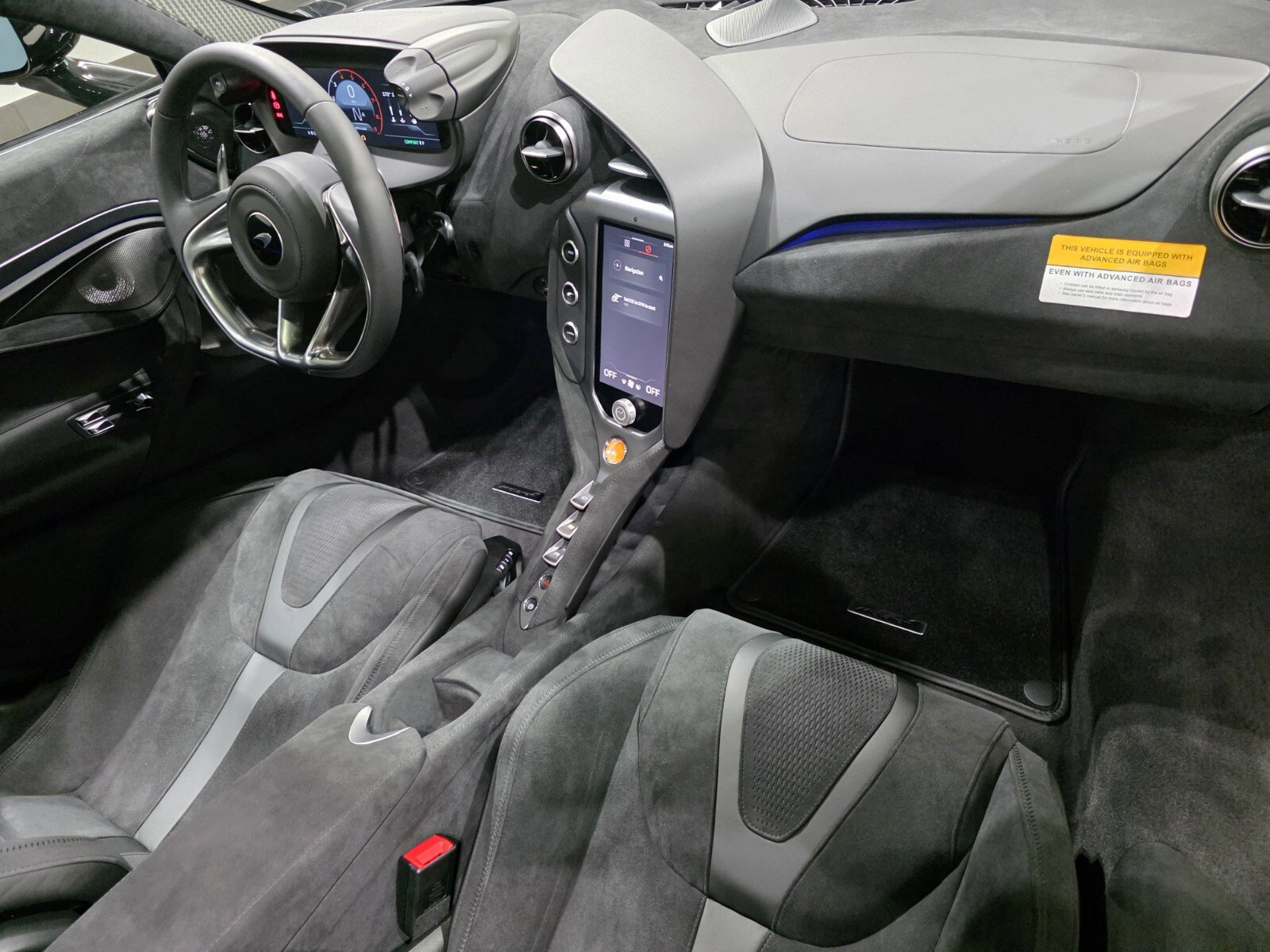 New 2026 McLaren 750S Coupe image 18
