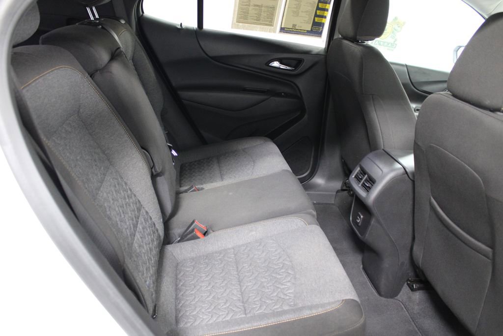 Used 2023 Chevrolet Equinox LT image 28