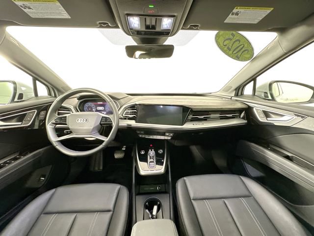 Used 2025 Audi Q4 e-tron Premium w/ Convenience Package image 3