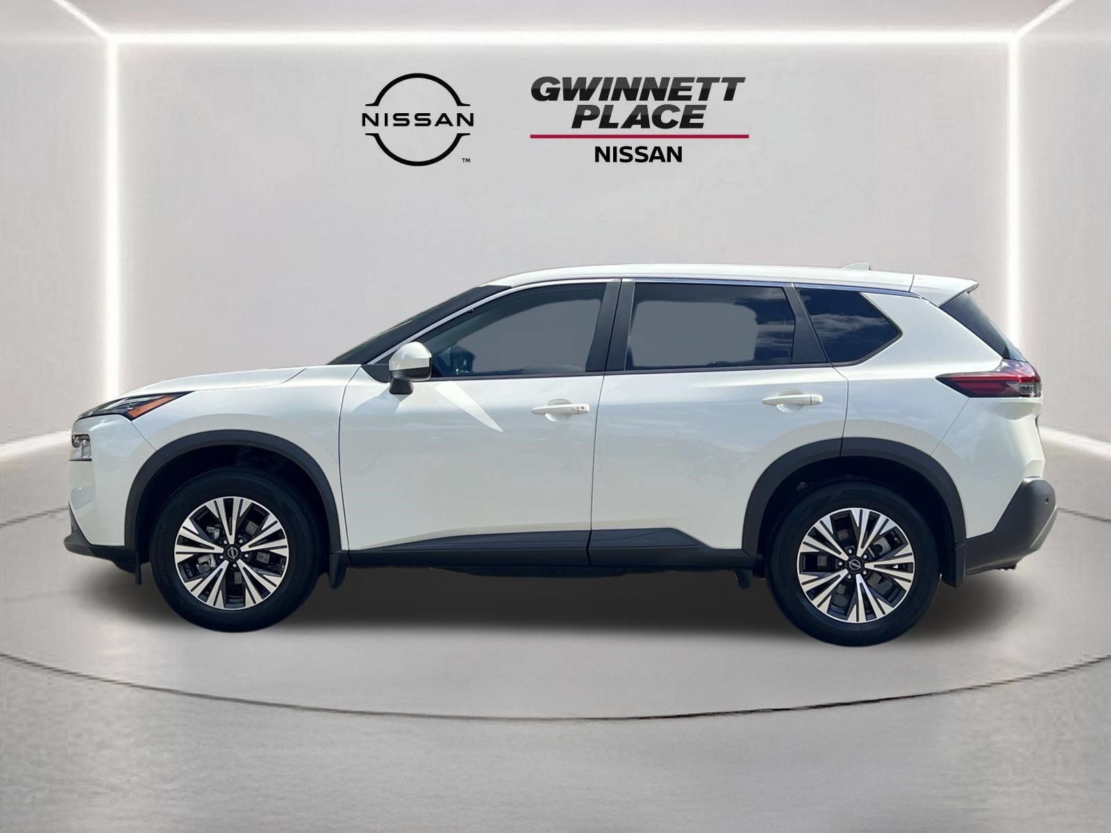 Certified 2023 Nissan Rogue SV FWD image 22