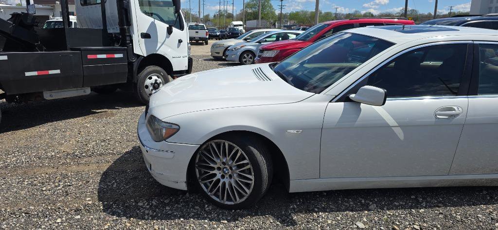 Used 2008 BMW 750i RWD image 4