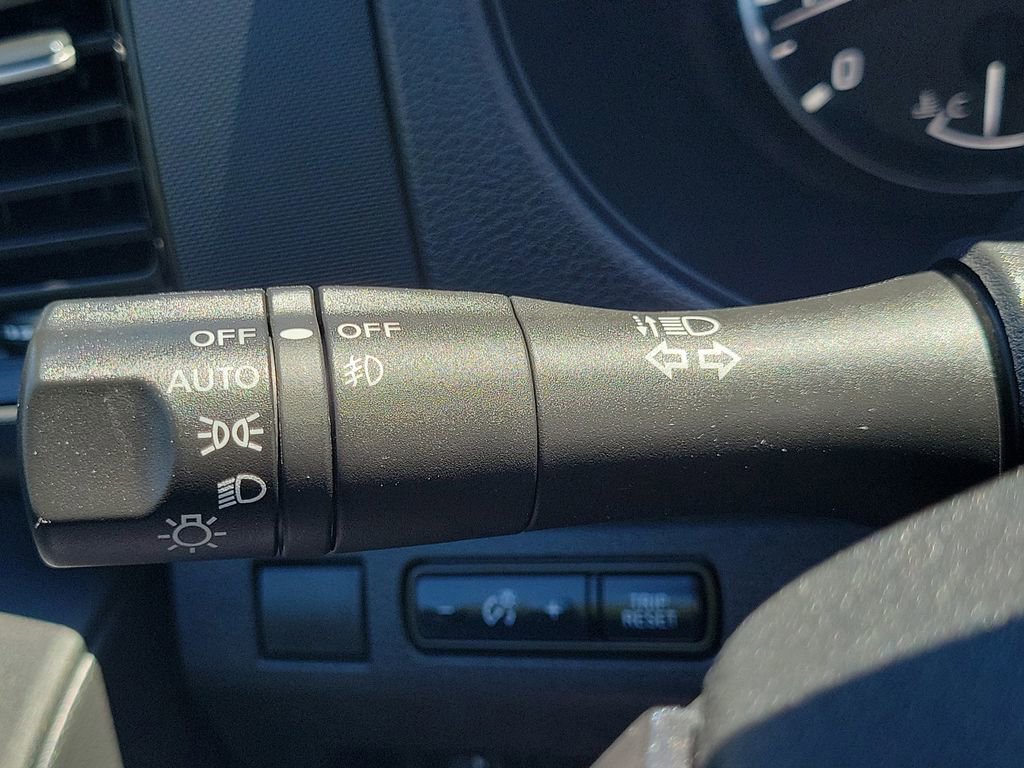 Certified 2023 Nissan Frontier SV w/ Midnight Edition Package image 29