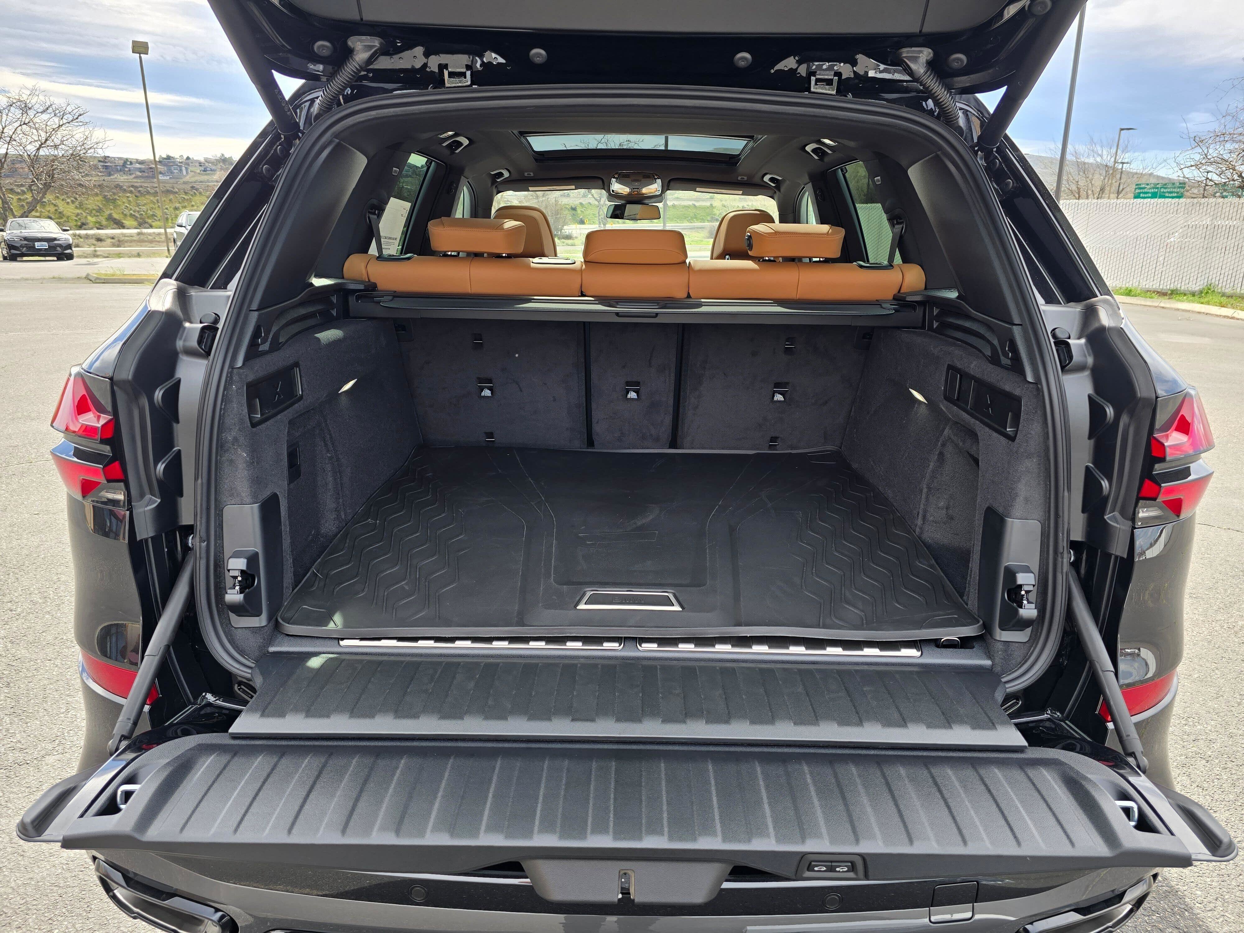 New 2026 BMW X5 xDrive50e w/ M Sport Package image 30