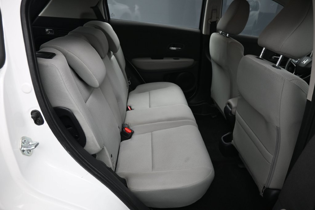 Used 2022 Honda HR-V LX image 23