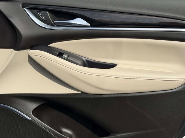 Used 2021 Buick Enclave Premium w/ Sun and Sites Package image 6