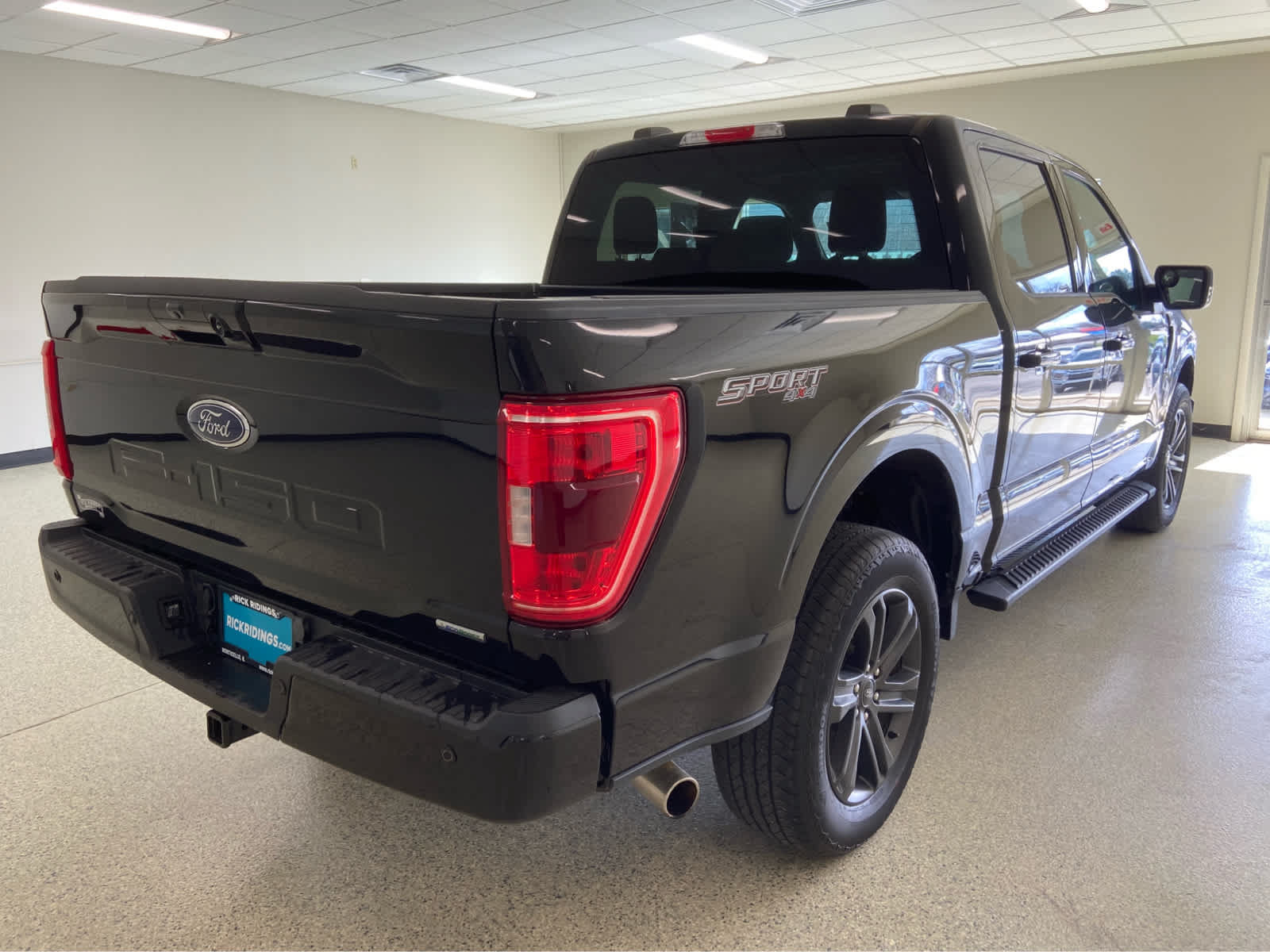 Used 2023 Ford F150 XLT w/ Equipment Group 302A High AWD/4WD image 8