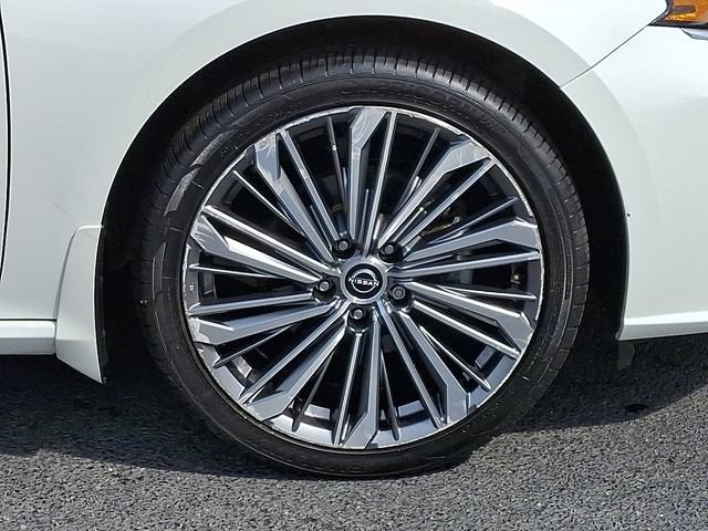 Used 2023 Nissan Altima 2.5 SL AWD/4WD image 11