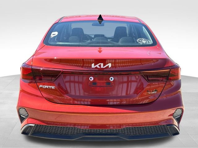 Used 2022 Kia Forte LXS image 9