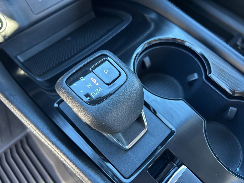 Used 2023 Nissan Rogue SL w/ SL Premium Package image 27