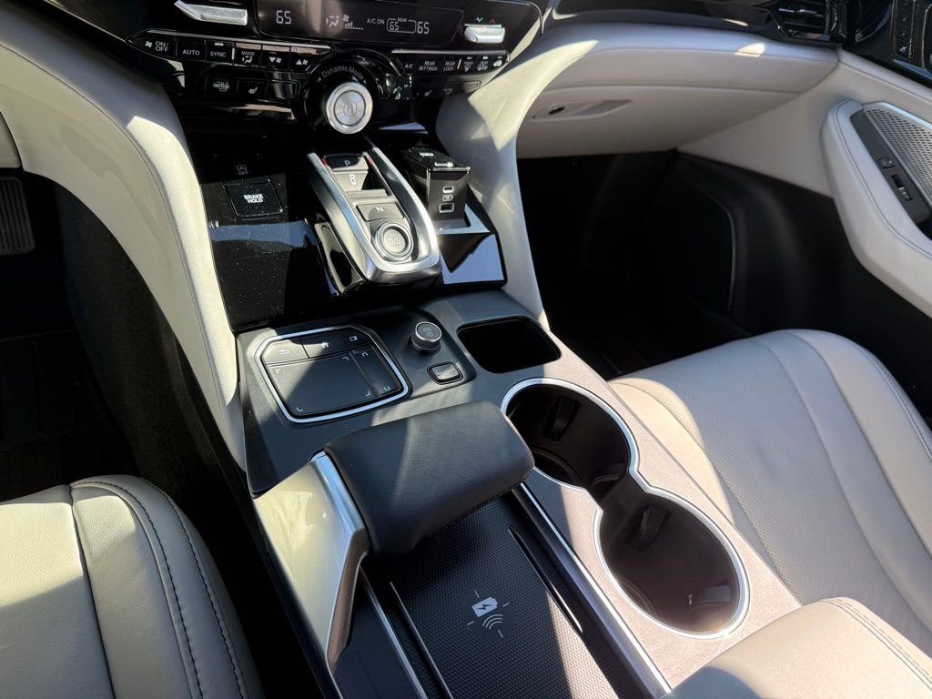 Used 2024 Acura MDX SH-AWD w/ Technology Package image 26