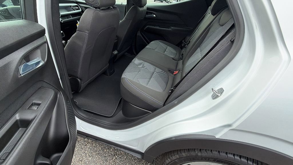 New 2027 Chevrolet Bolt LT w/ Comfort Package image 16