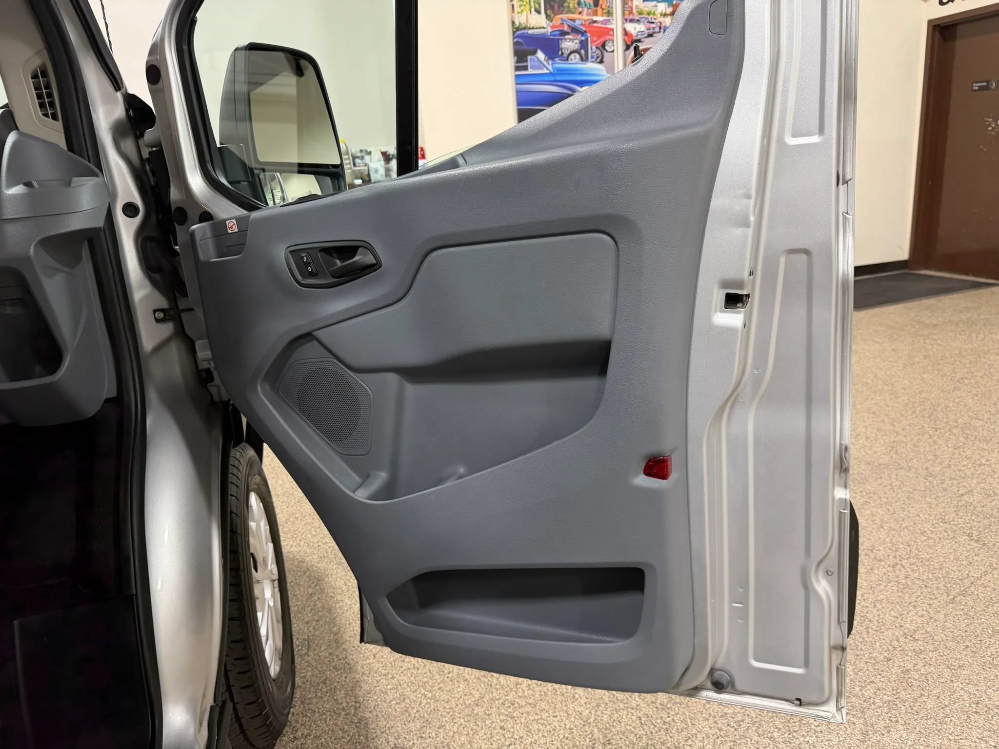 Used 2019 Ford Transit 150 XL RWD image 30