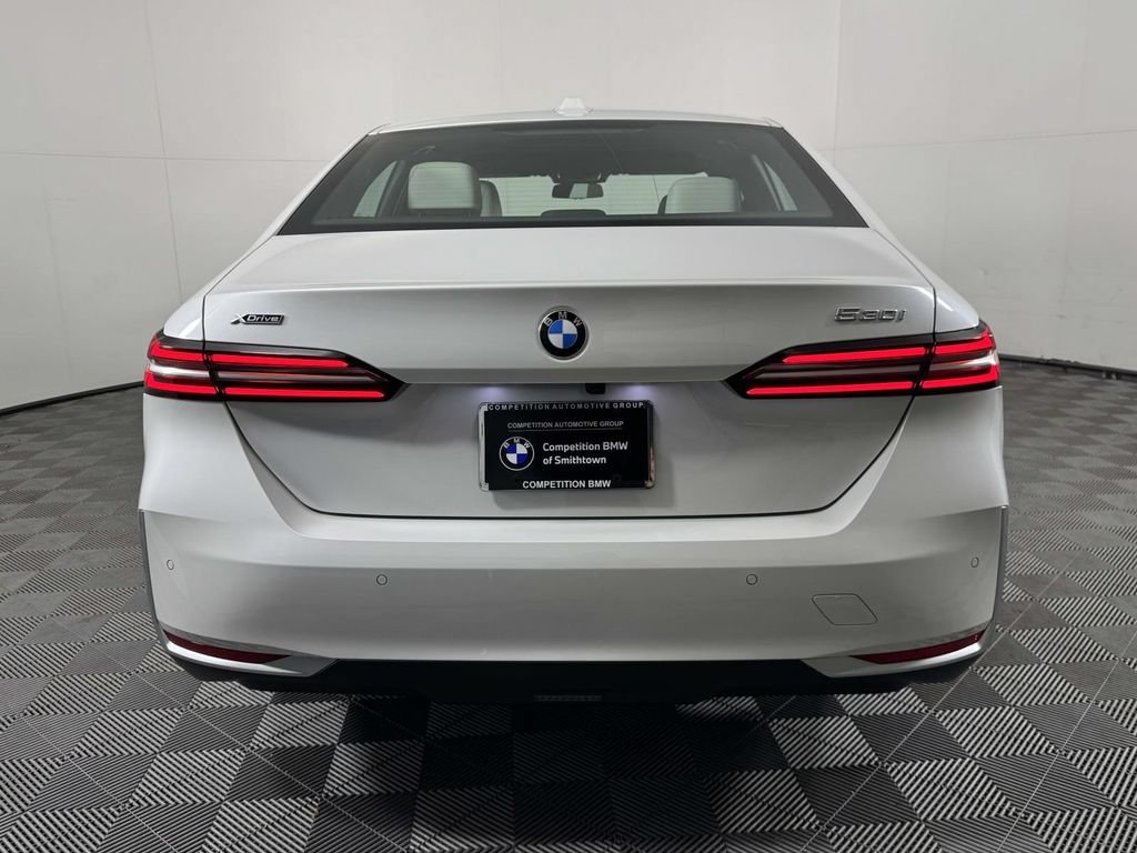 Used 2026 BMW 530i xDrive w/ Premium Package AWD/4WD image 9