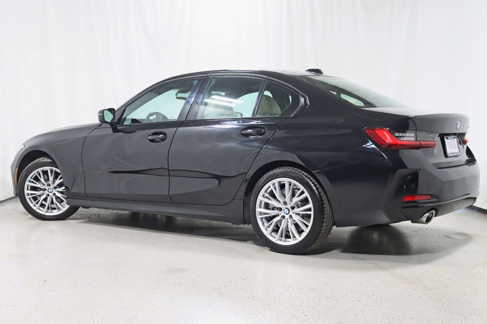 Used 2023 BMW 330i 330i-Premium Package w/ Premium Package image 9