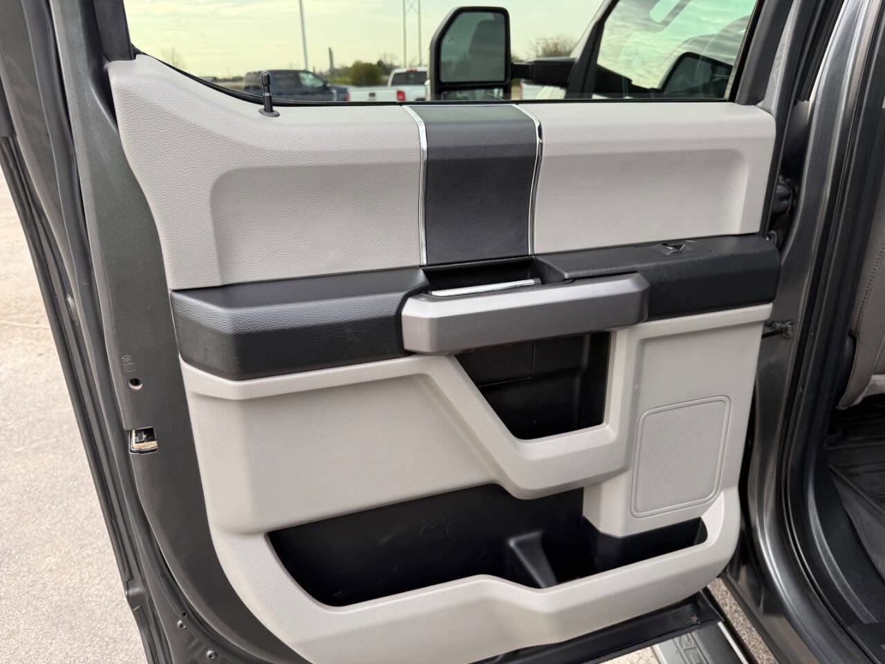 Used 2020 Ford F250 XLT w/ XLT Value Package image 31