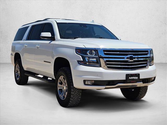 Used 2020 Chevrolet Suburban LT w/ Luxury Package AWD/4WD image 3