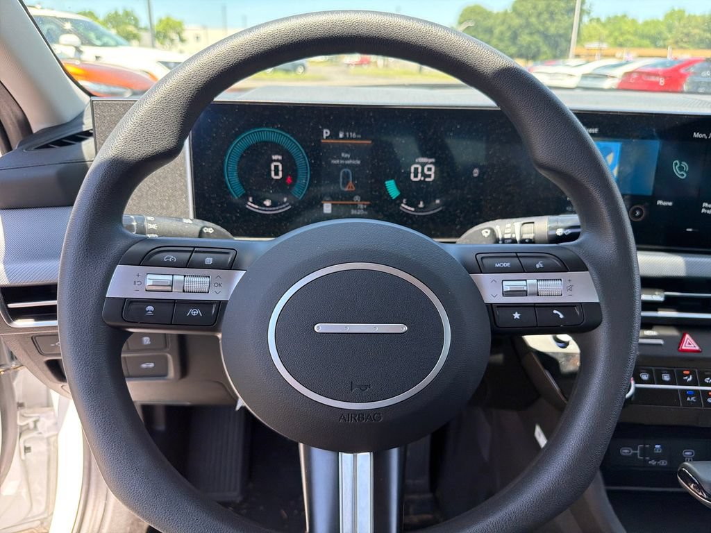 Certified 2025 Hyundai Sonata SE FWD image 17