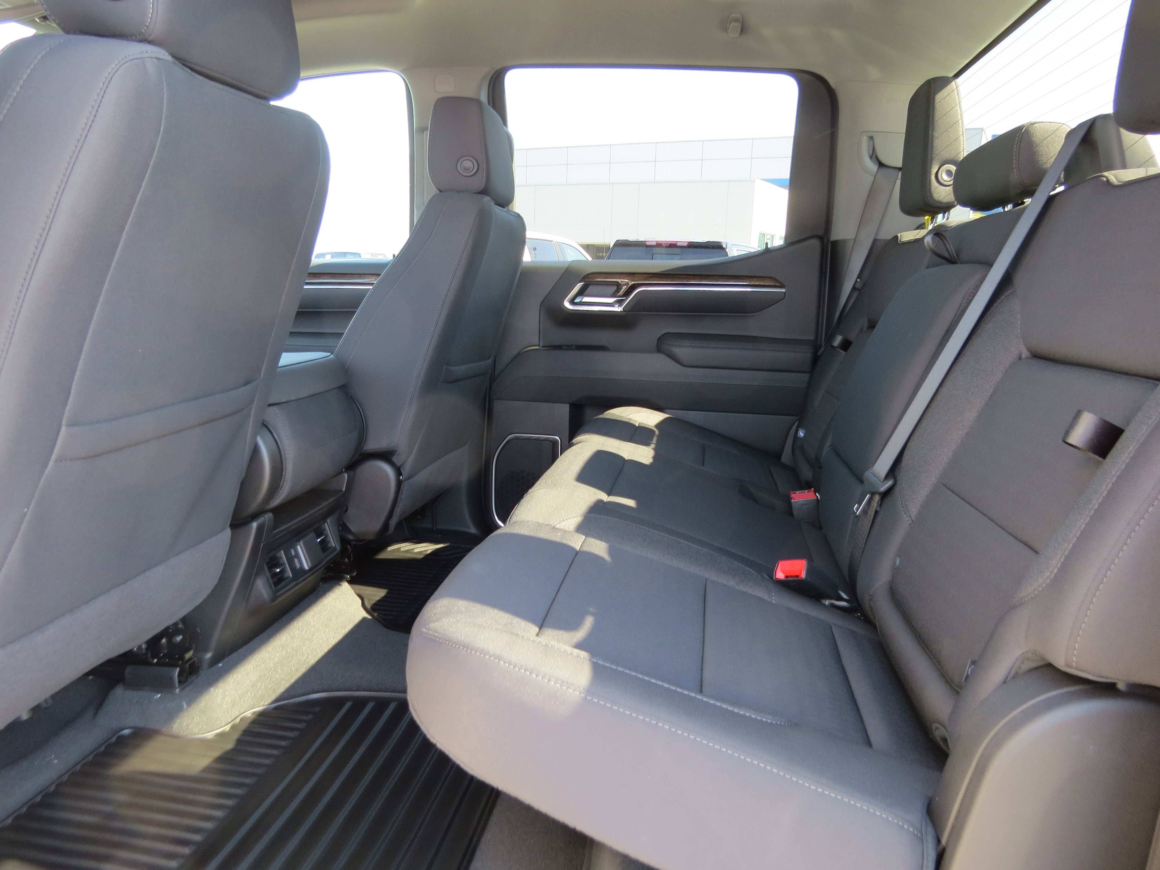 New 2025 GMC Sierra 1500 Elevation image 14