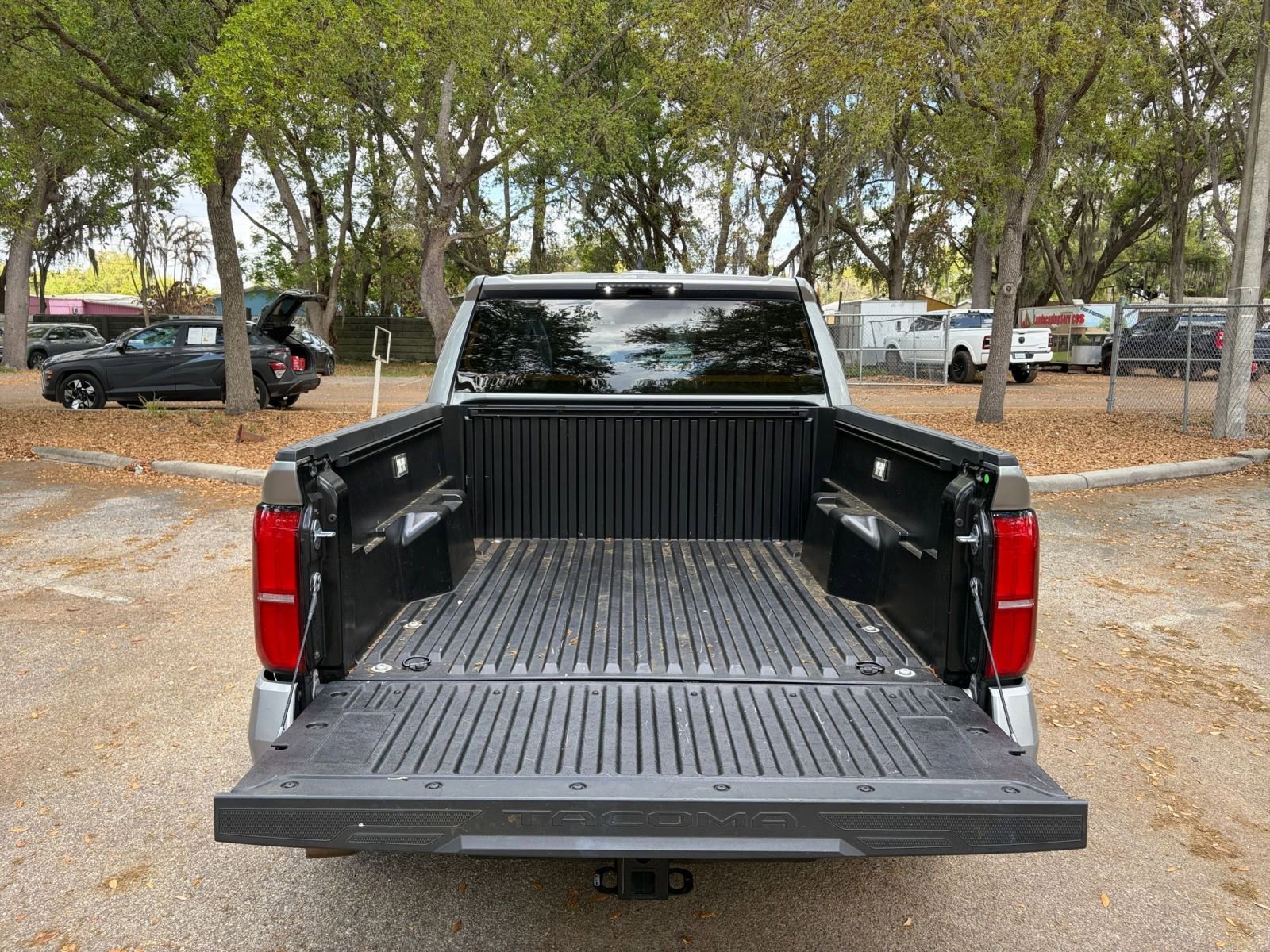 Used 2025 Toyota Tacoma TRD Off-Road image 28