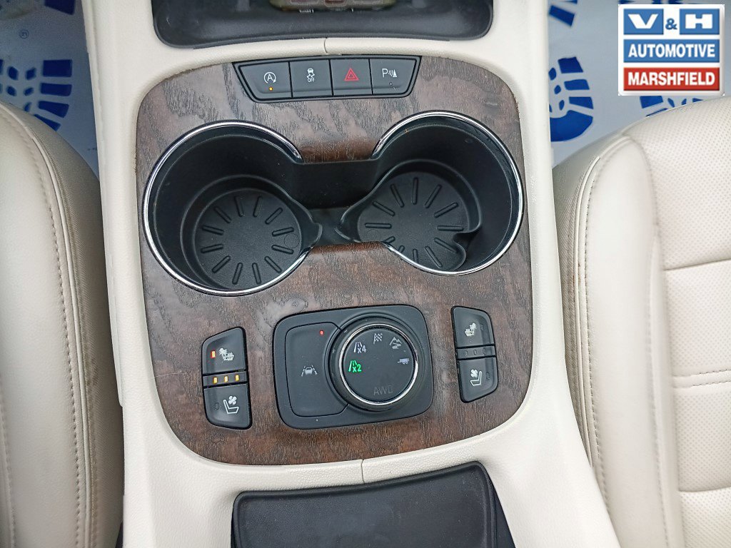 Used 2021 GMC Acadia Denali w/ Denali Ultimate Package AWD/4WD image 10