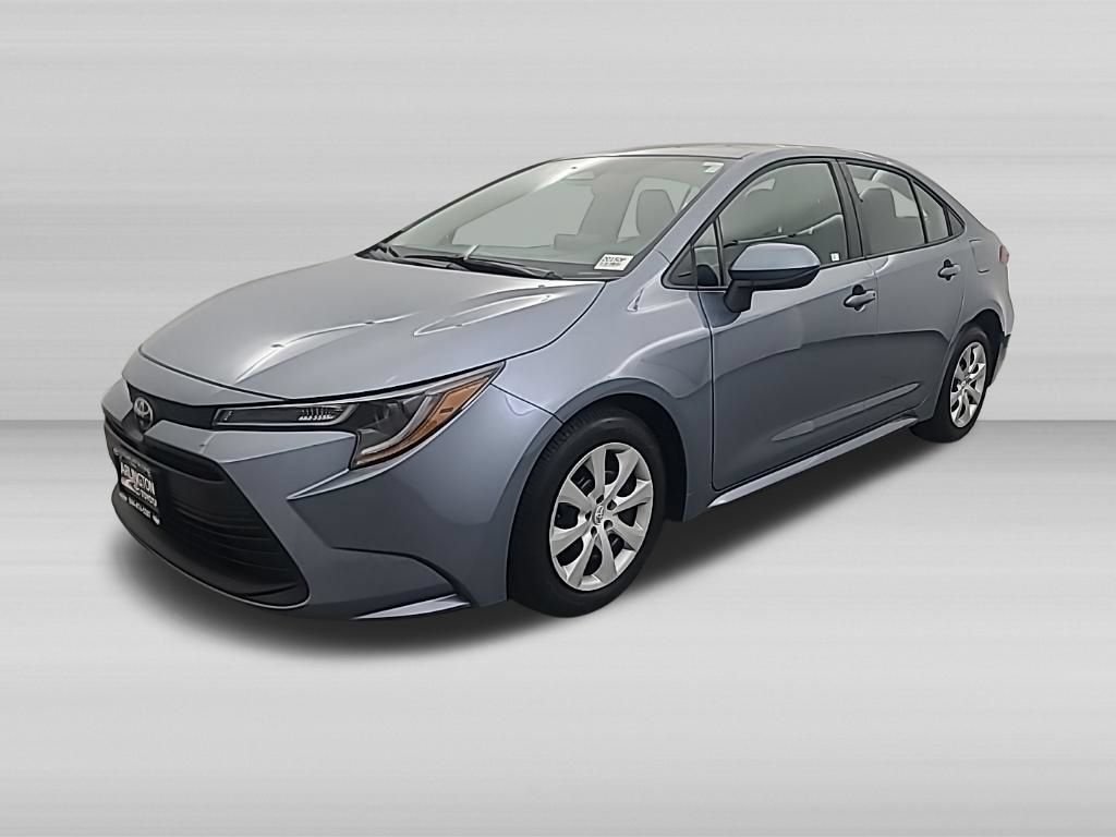 Used 2025 Toyota Corolla LE FWD image 9