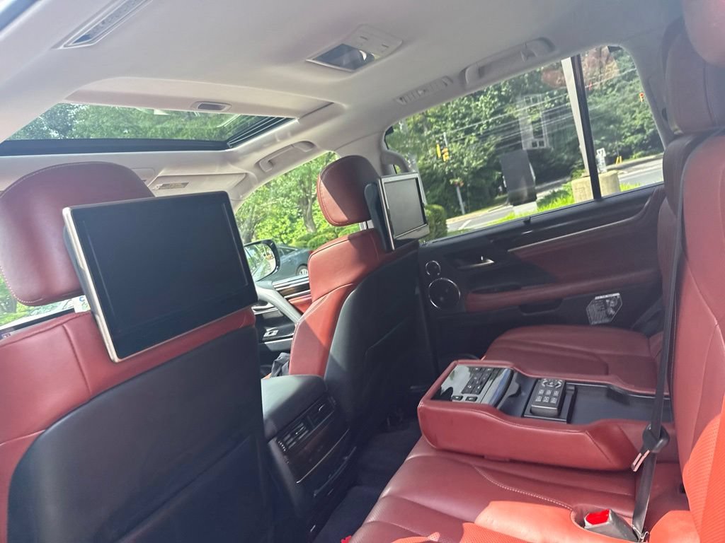 Used 2018 Lexus LX 570 4WD w/ Luxury Package image 11