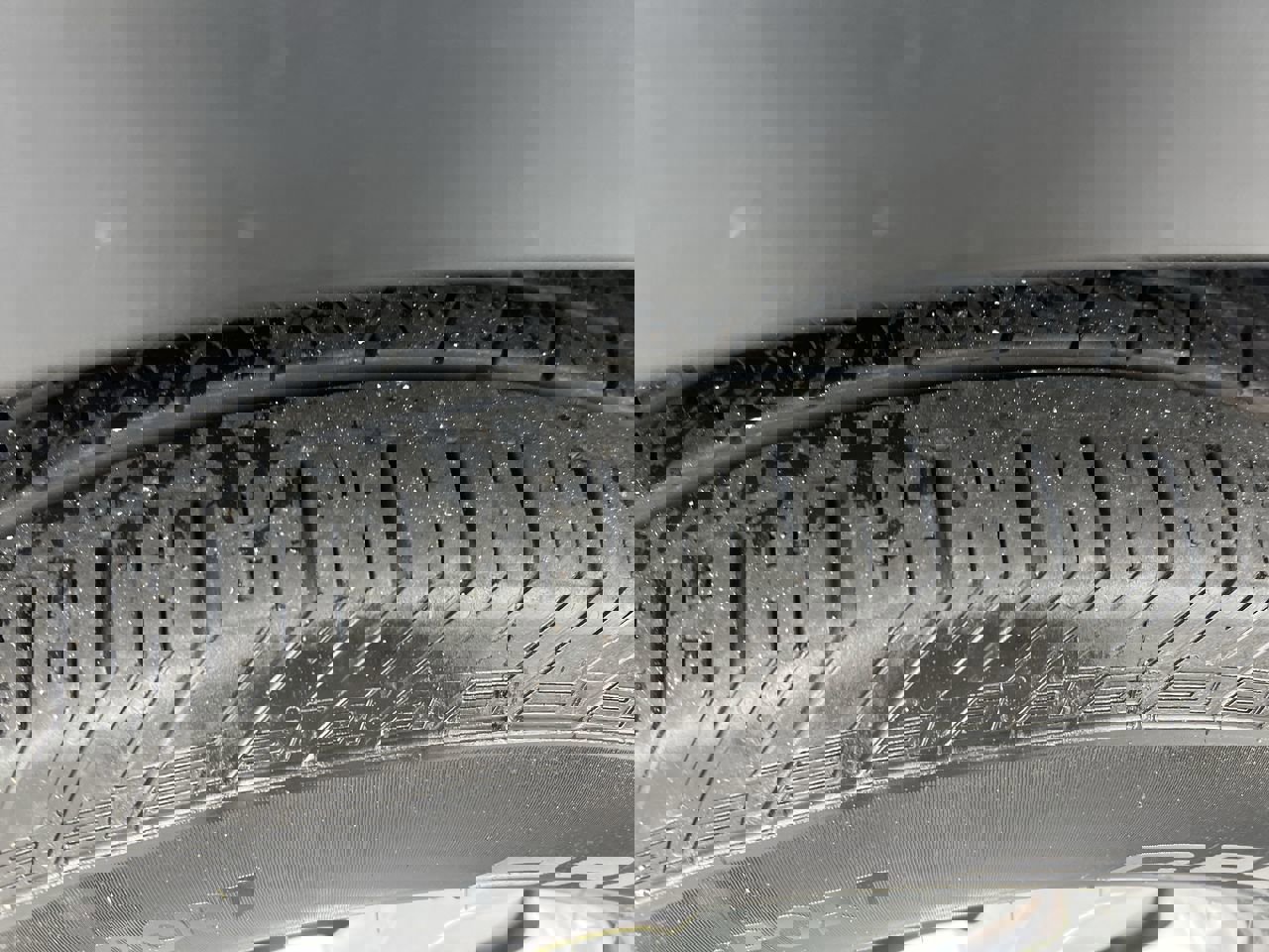 Used 2025 Kia Sorento LX image 12