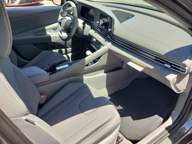 New 2026 Hyundai Elantra Sport FWD image 19