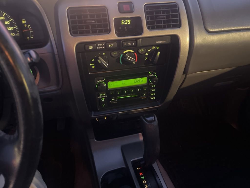 Used 2001 Toyota 4Runner SR5 image 6