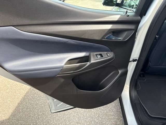 Used 2022 Chevrolet Bolt EUV Premier FWD image 12