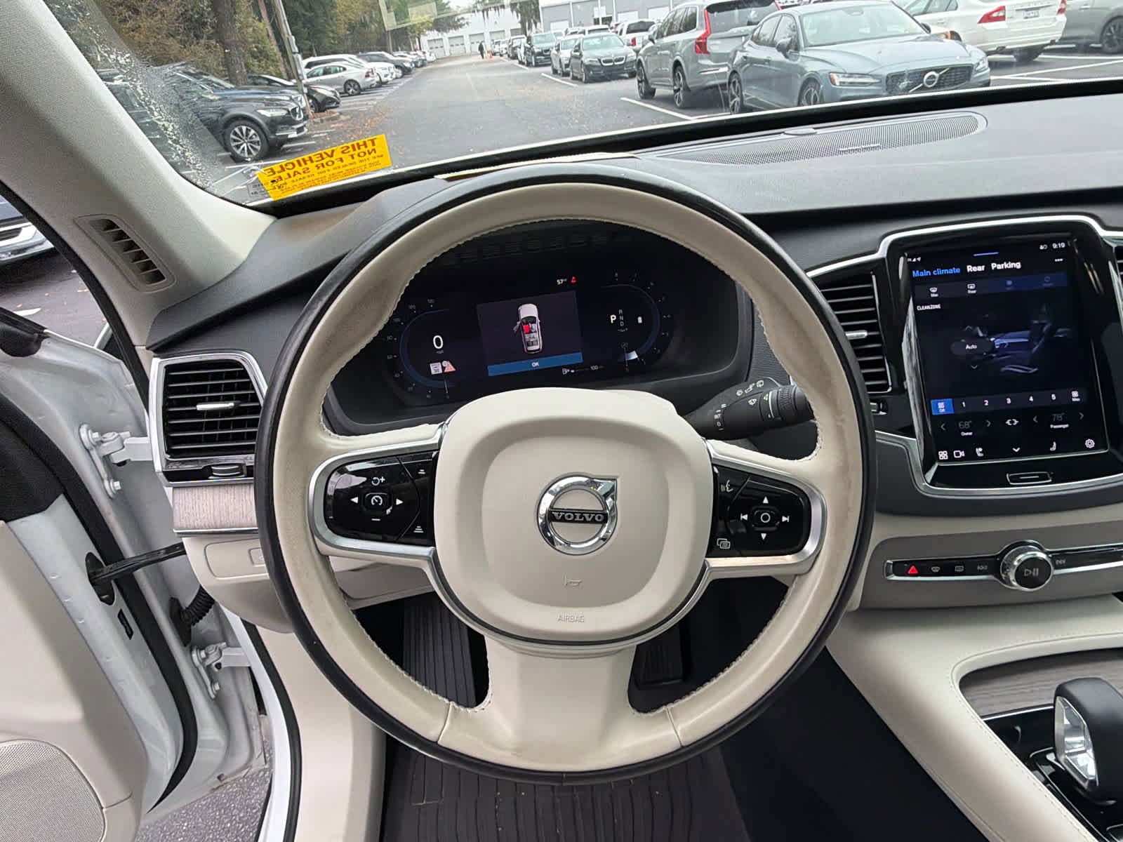 Used 2023 Volvo XC90 B5 Plus w/ Protection Package Premier image 27