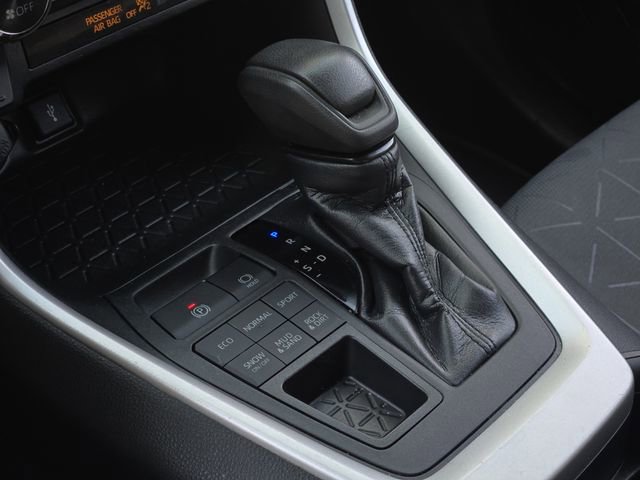 Certified 2020 Toyota RAV4 XLE w/ All Weather Liner Package image 22