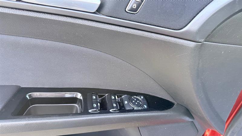 Used 2014 Ford Fusion SE image 20