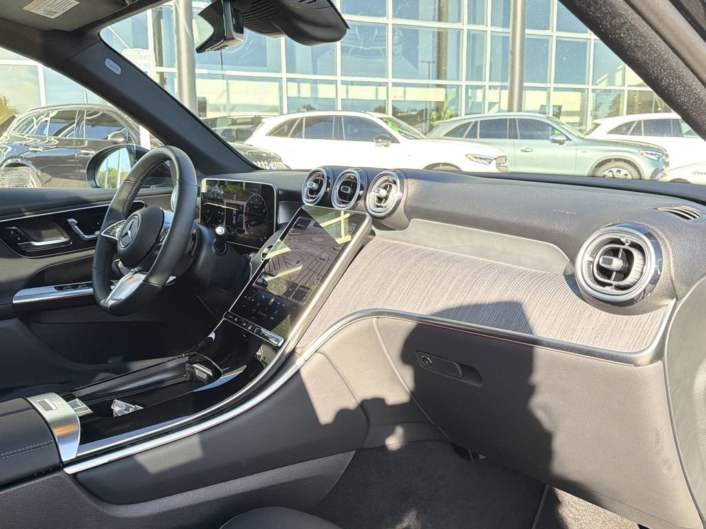 Certified 2025 Mercedes-Benz GLC 300 4MATIC image 19