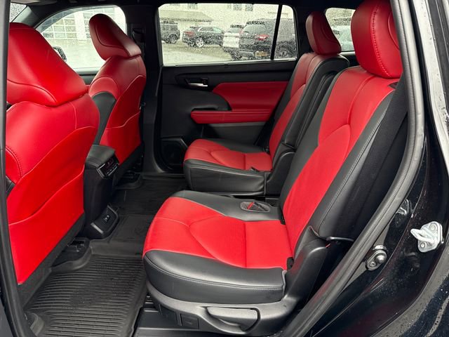 Used 2021 Toyota Highlander XSE image 19