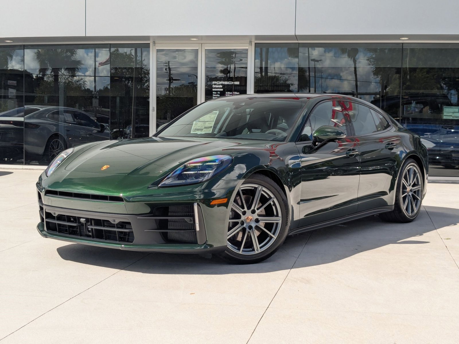 New 2026 Porsche Panamera 4 AWD/4WD image 1