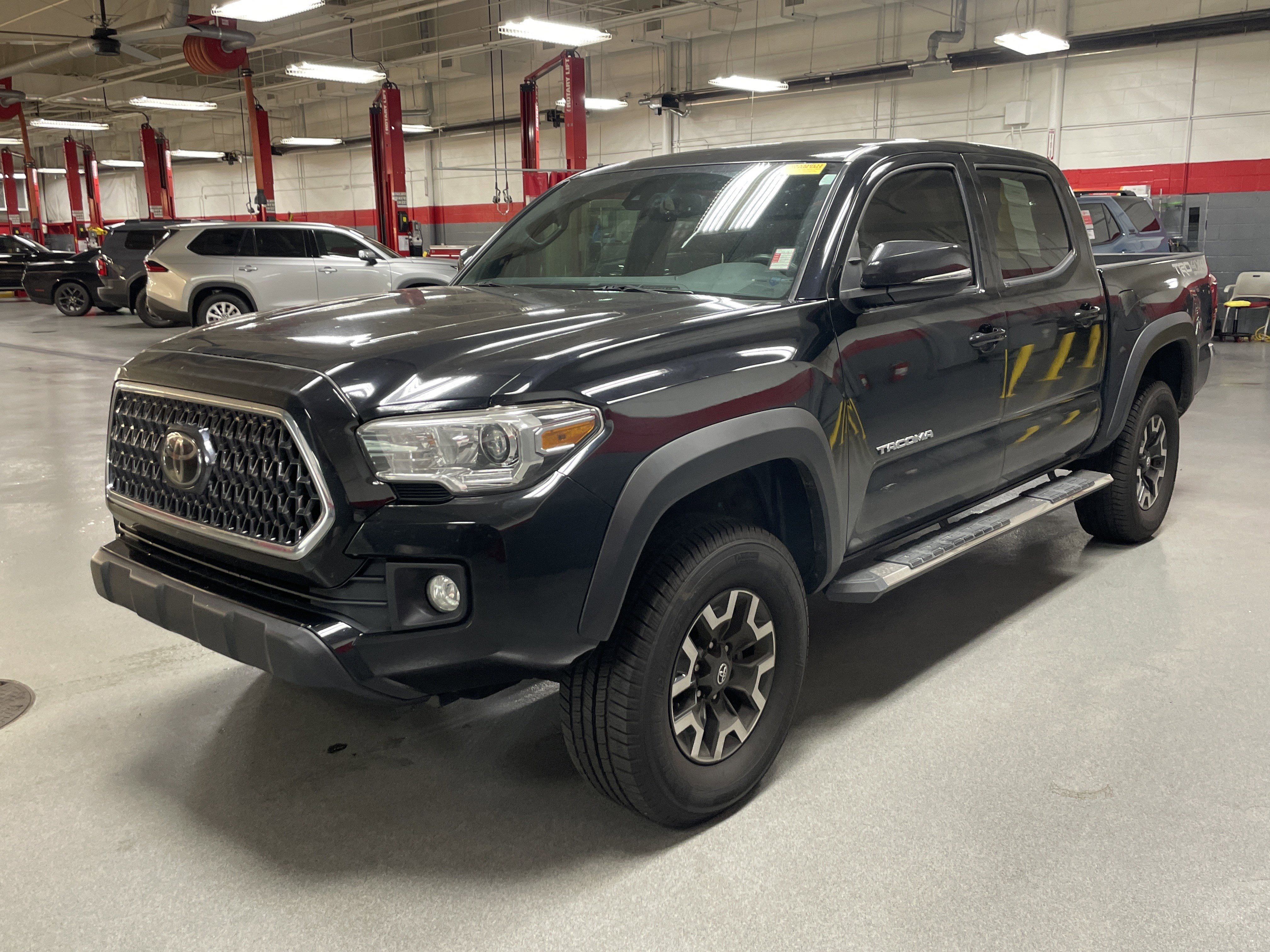Used 2019 Toyota Tacoma TRD Off-Road AWD/4WD image 5