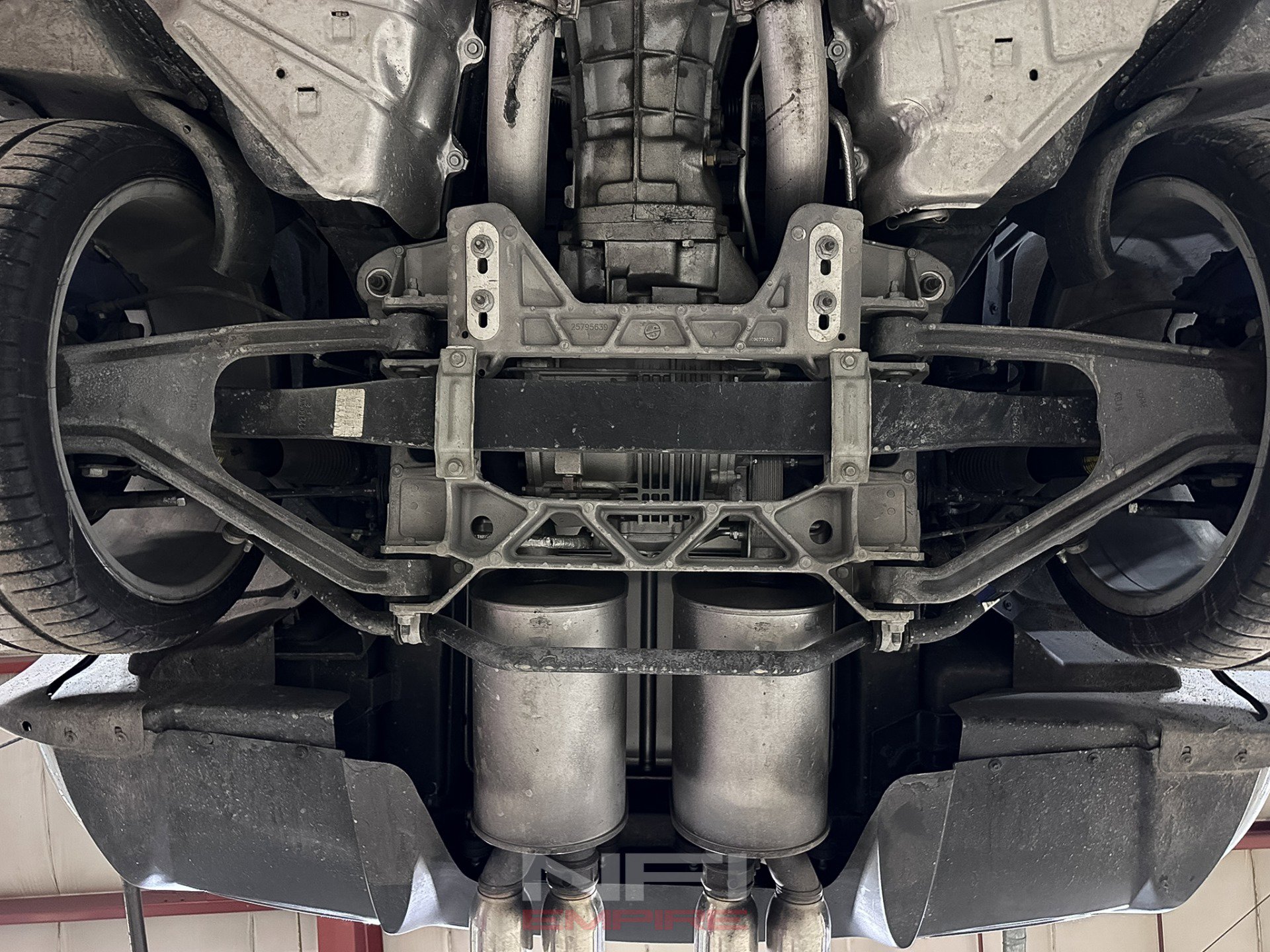 Used 2009 Chevrolet Corvette ZR1 w/ Preferred Equipment Group RWD image 48