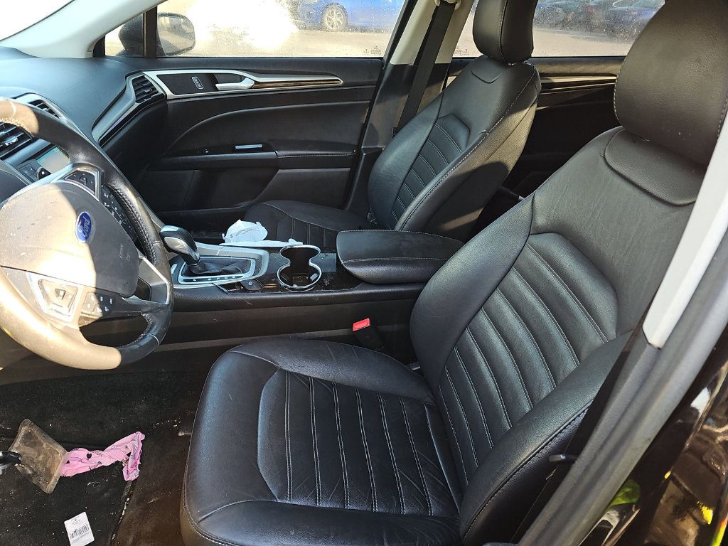 Used 2016 Ford Fusion SE w/ Equipment Group 202A image 5