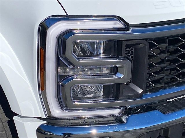 Used 2026 Ford F450 Lariat image 4