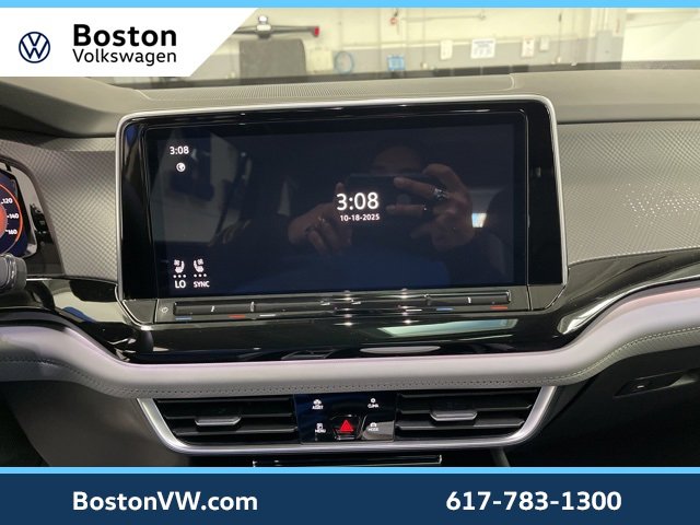 New 2026 Volkswagen Atlas Peak Edition image 24