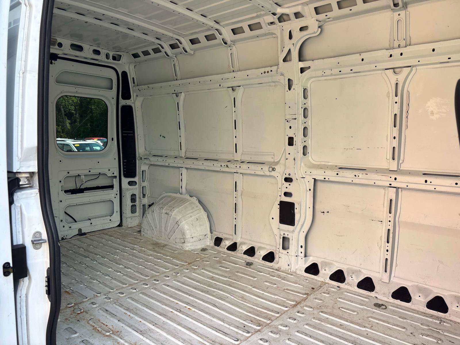 Used 2021 RAM ProMaster 2500 FWD image 10