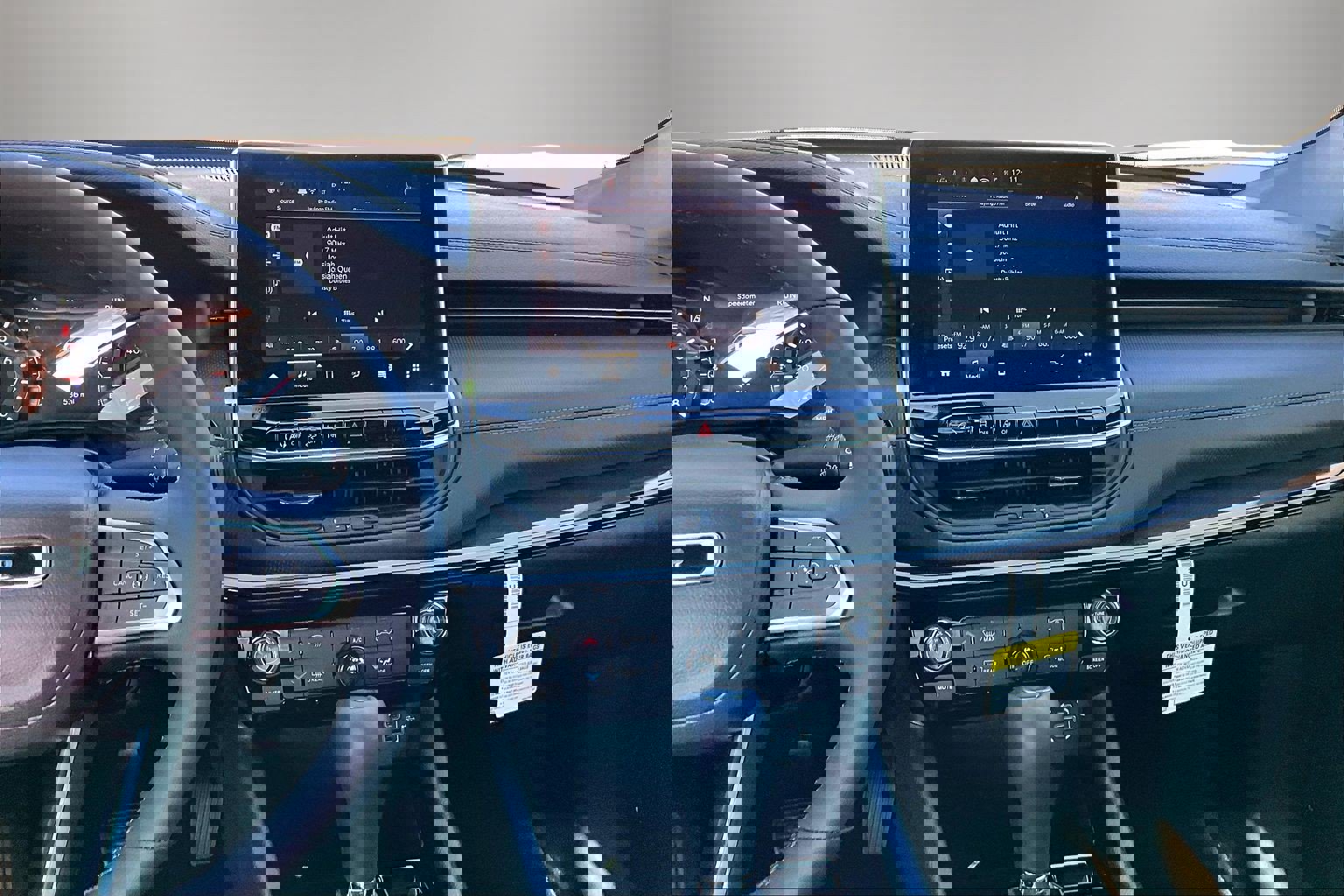 Used 2026 Jeep Compass Latitude image 9