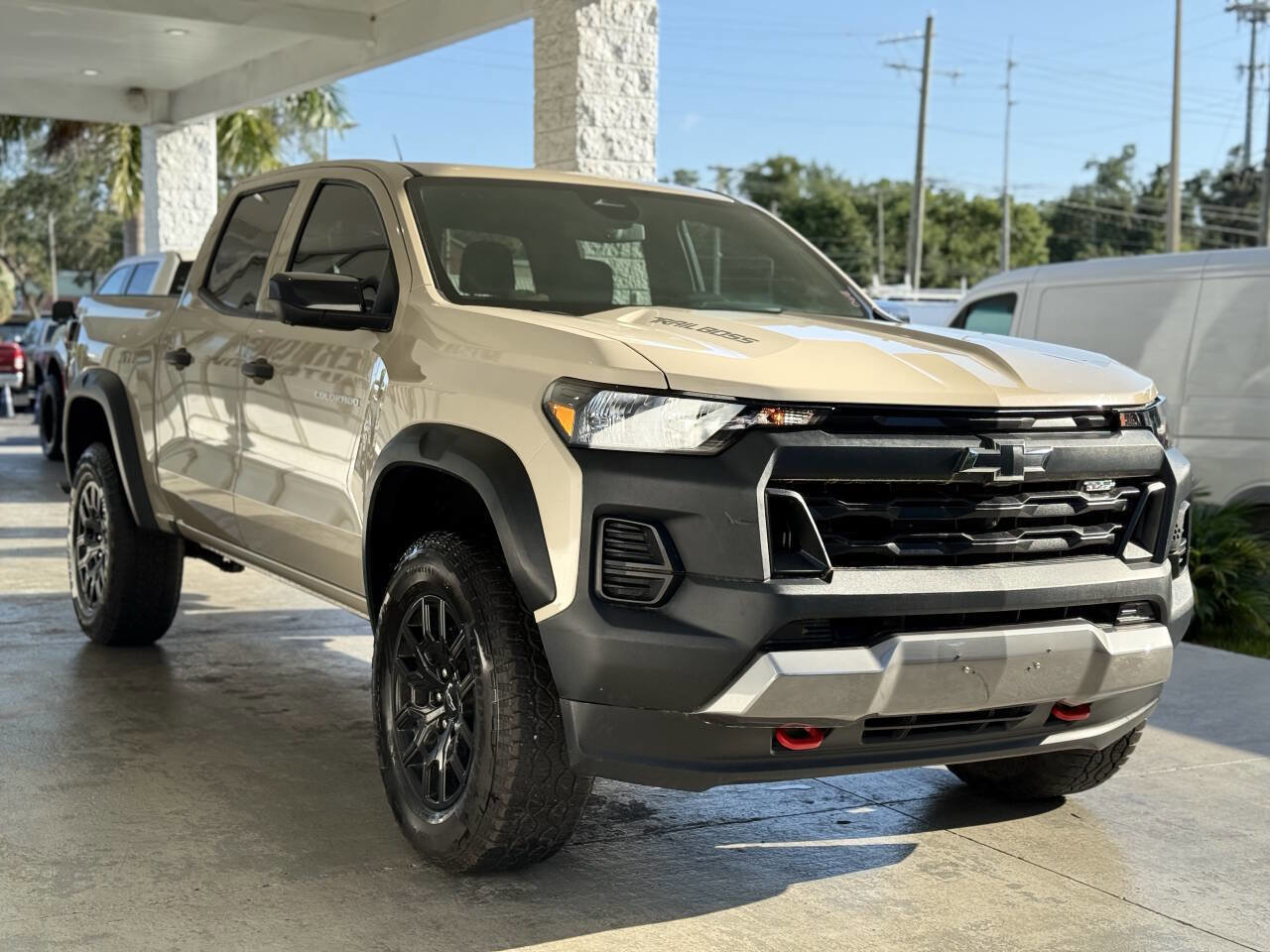 Used 2023 Chevrolet Colorado Trail Boss w/ Technology Package image 10