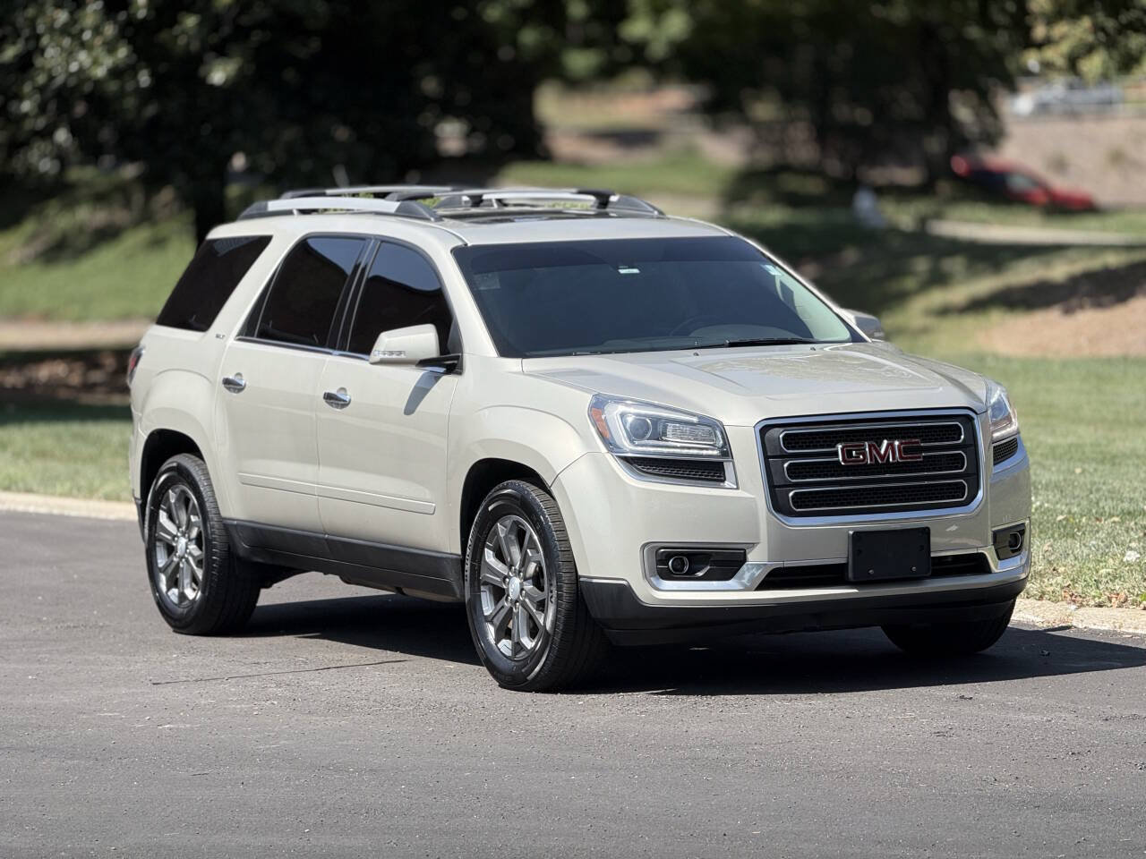 Used 2015 GMC Acadia SLT w/ Open Road Package AWD/4WD image 3
