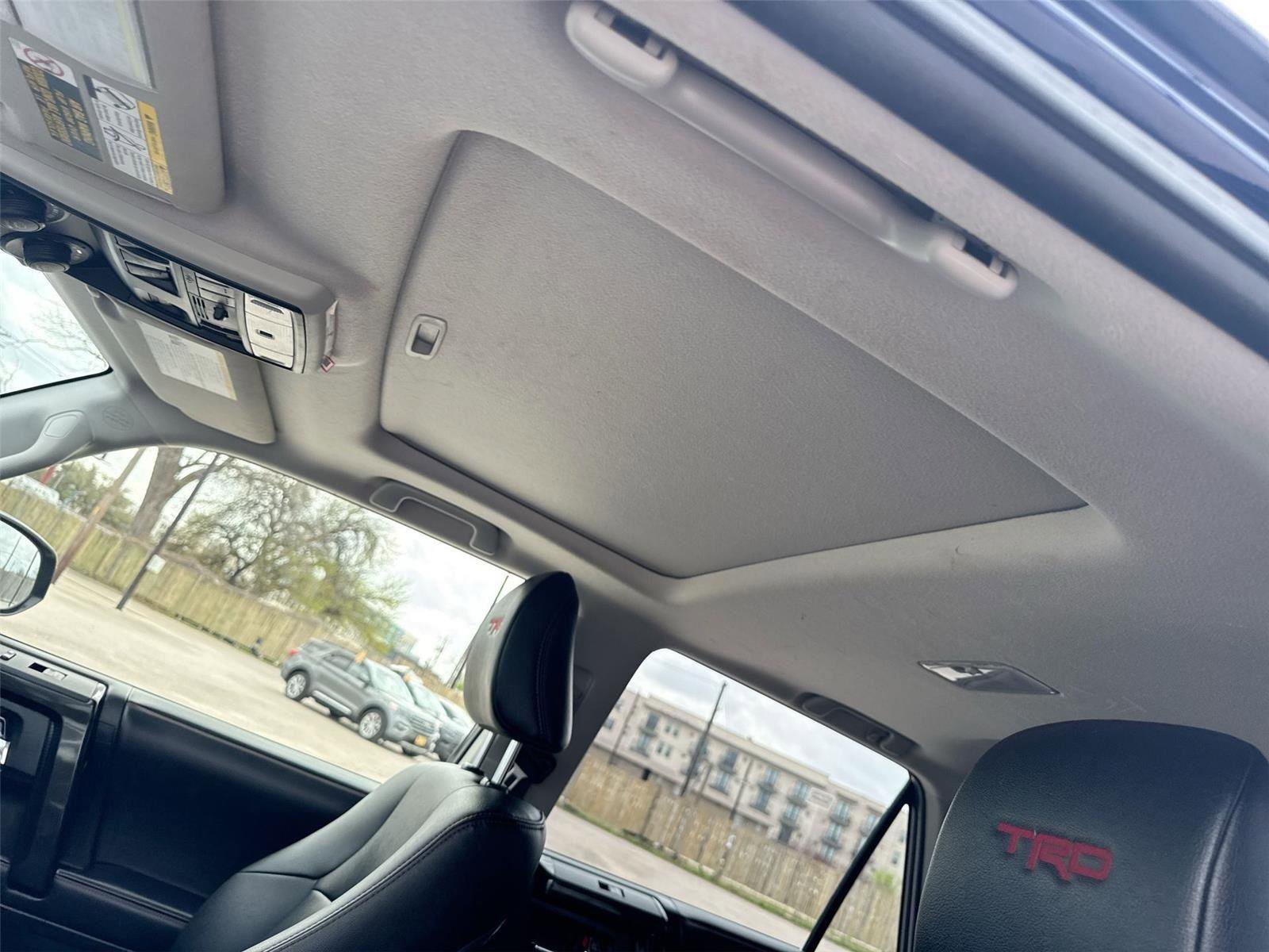 Used 2022 Toyota 4Runner TRD Off-Road Premium image 16