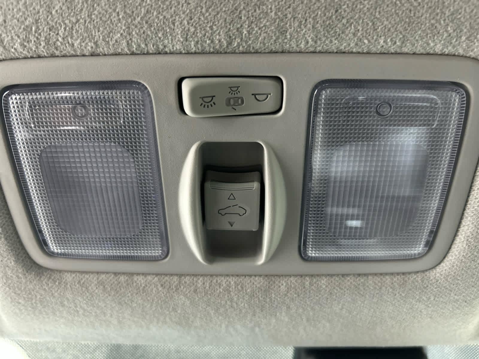 New 2026 Hyundai Venue SEL FWD image 7