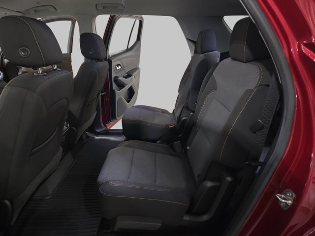 Used 2020 Chevrolet Traverse LT image 17
