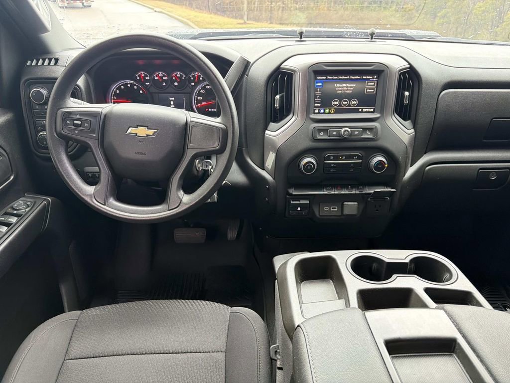 Used 2023 Chevrolet Silverado 2500 Custom w/ Custom Convenience Package image 17